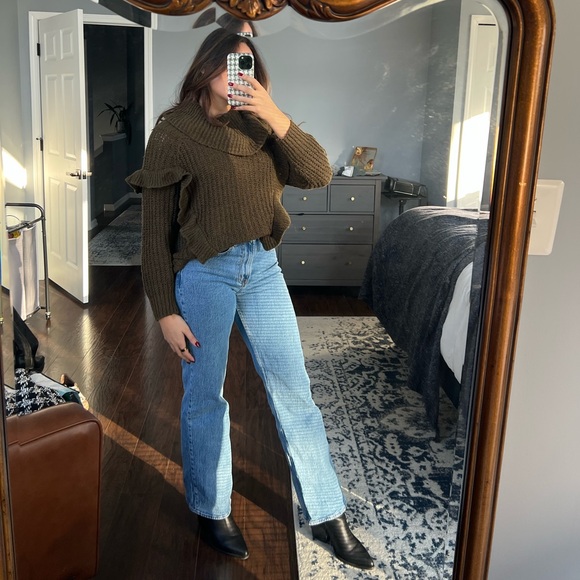 Cowl knit Ruffle Sweater - Picture 7 of 15